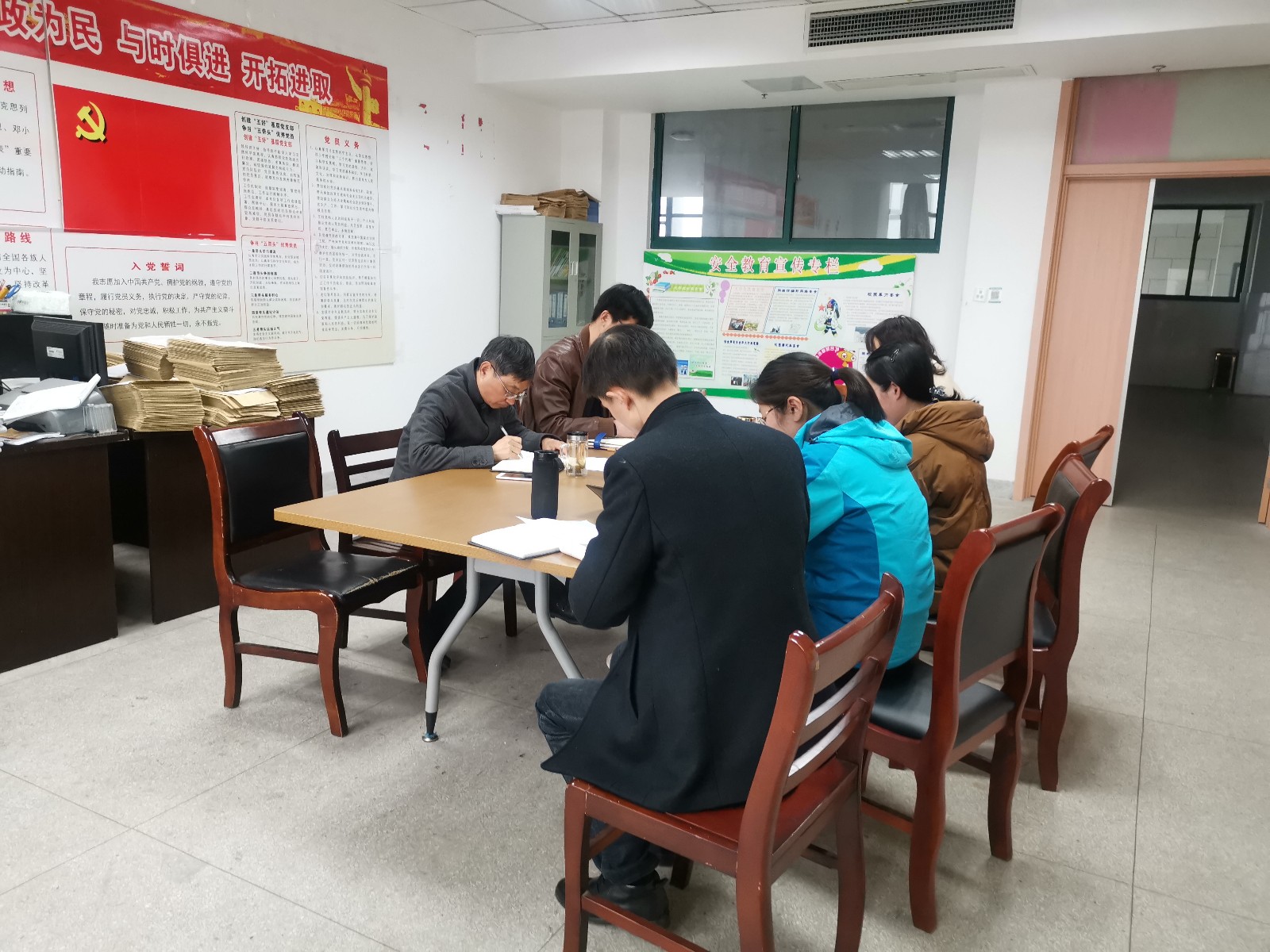 QQ图片20190329160158.jpg QQ图片20190329160158.jpg